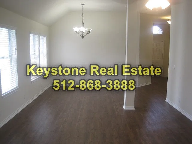 905 Lantana Dr — Photo 13
