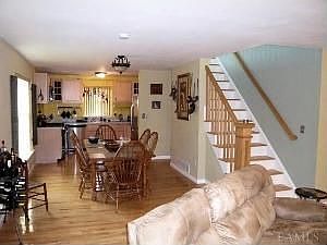 3rd image of 256 Pinebrook Dr