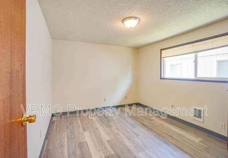2815 Caples Ave #1 — Photo 9