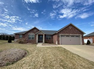4167 Redfield Dr, Swansea, IL