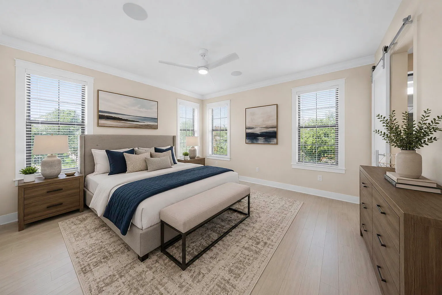 3 bed, 1695 sqft, $5,000 — Photo 3