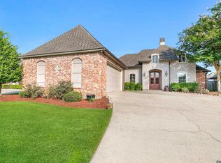 9040 Spring Grove Dr, Baton Rouge, LA 70809