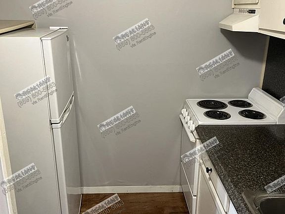 4th image of 102 Amhurst Dr