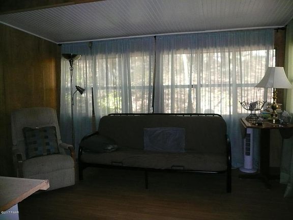 3rd image of 5429 Crow Ln