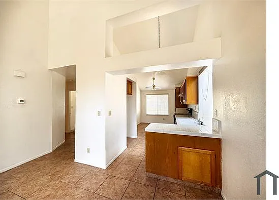 2101 E Pinedale Ave — Photo 6