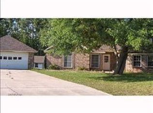 4925 Forestwood Dr, Gautier, MS 39553