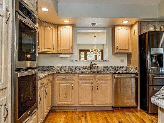 4th image of 5370 Chambrey Ct