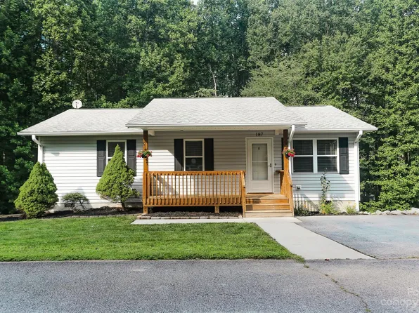 187 S Highlander Dr, Hendersonville, NC 28792