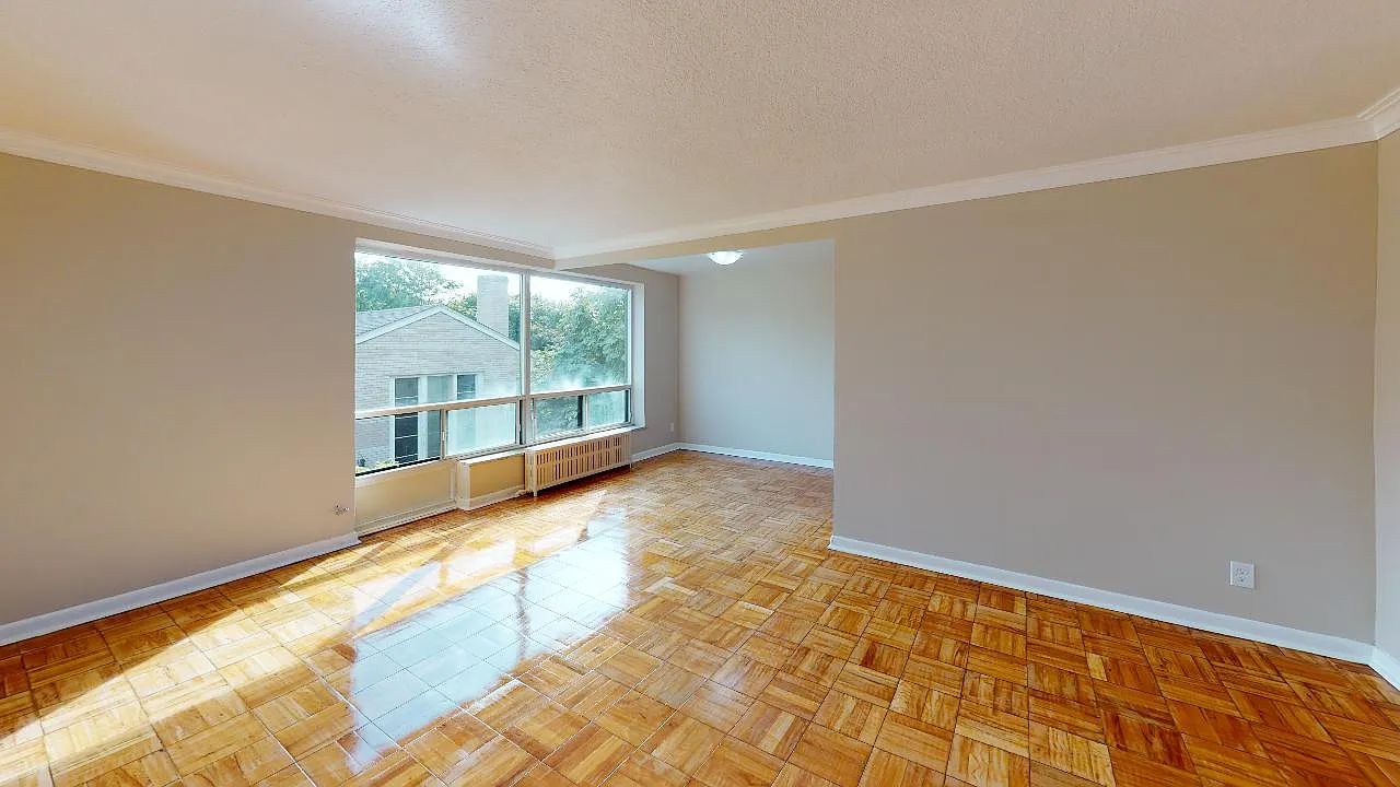 Eastwood Apartments — Photo 2
