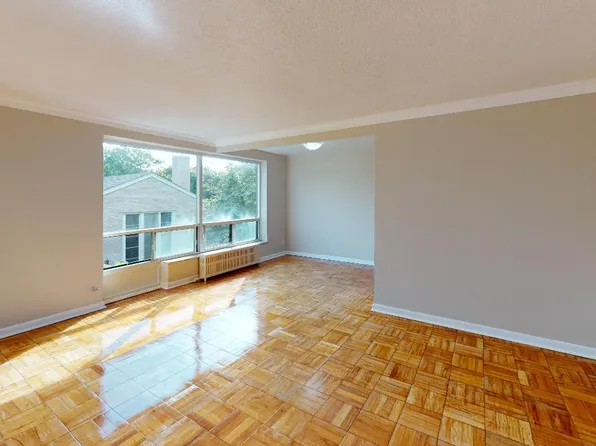 15 Eastwood Rd, Toronto, ON M4L 2C4