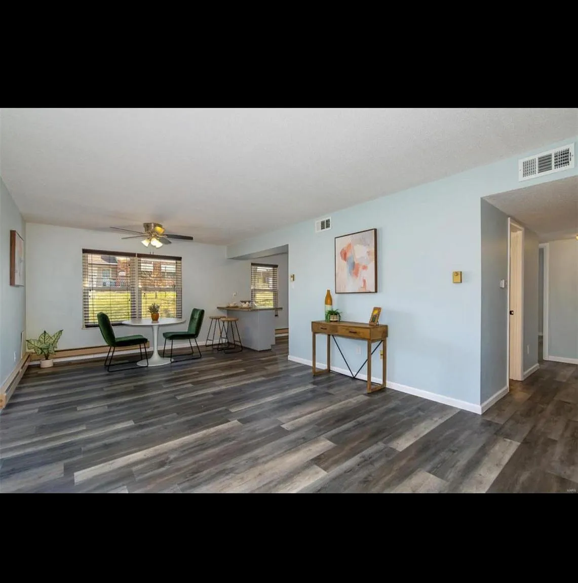 2 bed, 886 sqft, $1,200 — Photo 1