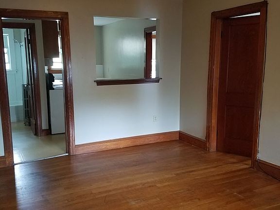 3rd image of 6 3/4 Kinsley St APT 7