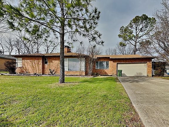 4th image of 3405 Norton Dr