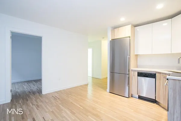 Rented by MNS Marketing | media 15