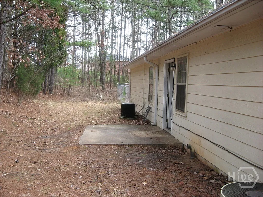 2 bed, 1.0 bath, 880 sqft, $1,000 — Photo 3