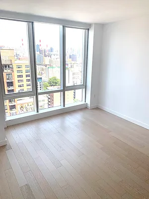 Rented by Luxury Apartments LIC | media 26