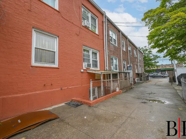 2076 East 63rd Street image 23 of 24