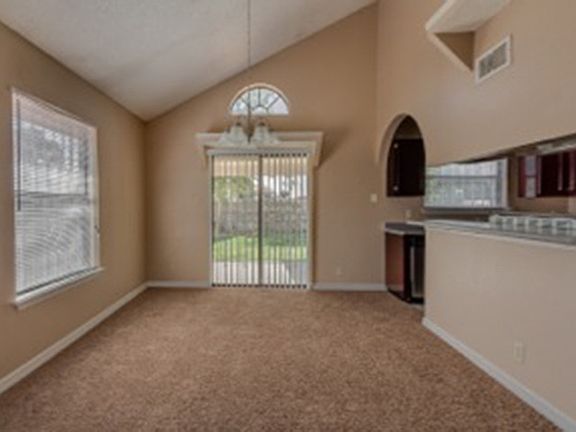 5th image of 11601 Clear Lake Way