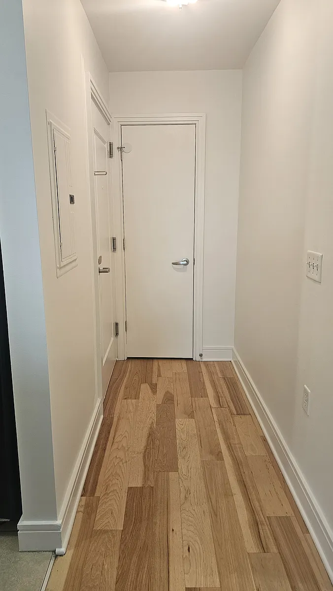 Photo 2 of 54 - 800 4th St SW #S621 - Washington, DC Front Hall - 800 4th St SW #S621