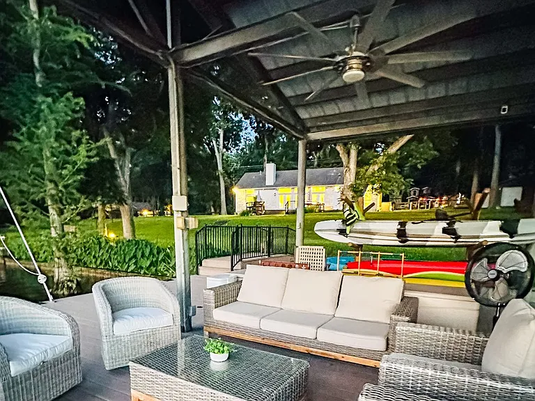 2910 Edgewater Dr — Photo 23