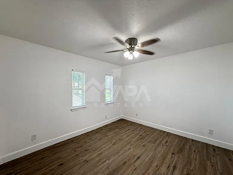 12400 Welcome Dr — Photo 12