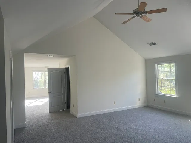 1320 Green St — Photo 6