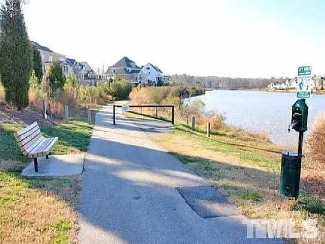 1034 Waterford Lake Dr #1034 — Photo 30