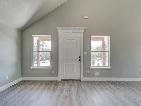 4th image of 2806 San Gabriel Dr