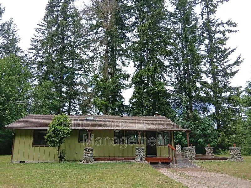 1384 Chicken Coop Rd #HOUSE