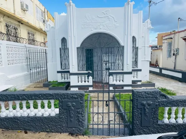 Calle Jose S Quinones #505, San Juan, PR 00915