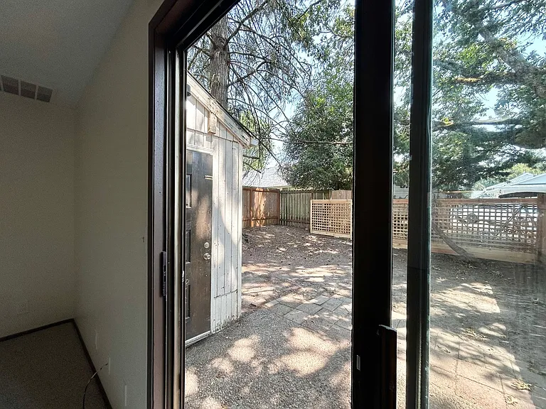 15865-15869 SW Misty Ct — Photo 16