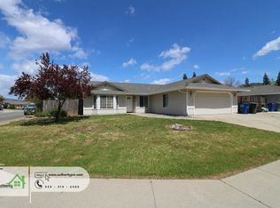 1412 Richland Way, Redding, CA 96003