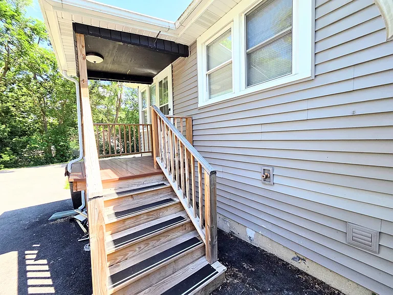 3823 E Wonder Lake Rd — Photo 38