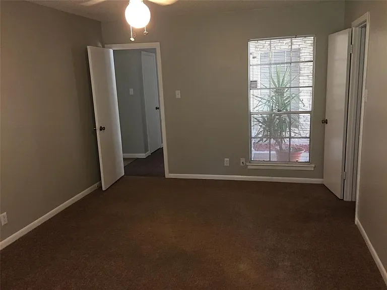1910 Westridge Dr — Photo 10
