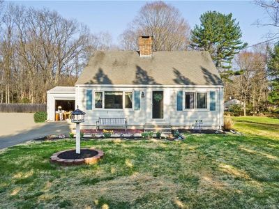 3 Donald Rd, Essex, CT, 06426
