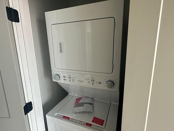 4th image of 2500 E Tioga St #2A