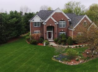 19 Saint Ebbas Dr, Penfield, NY 14526