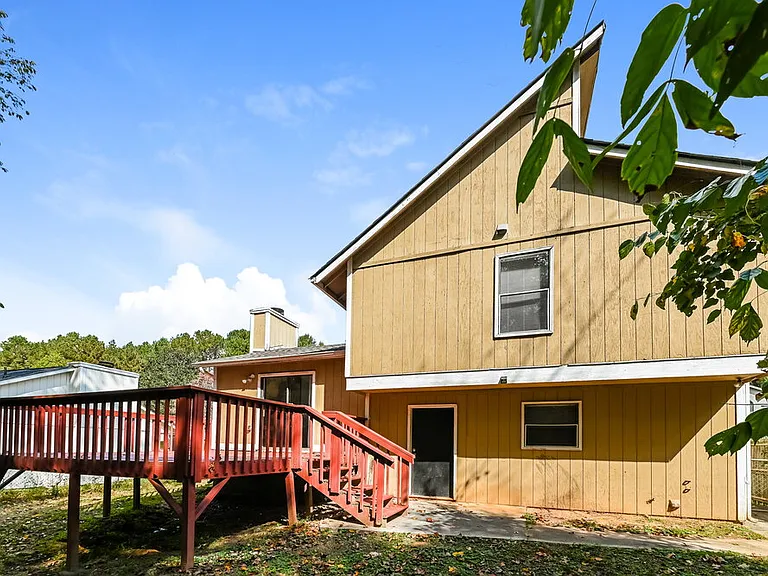 806 Durham Xing — Photo 18