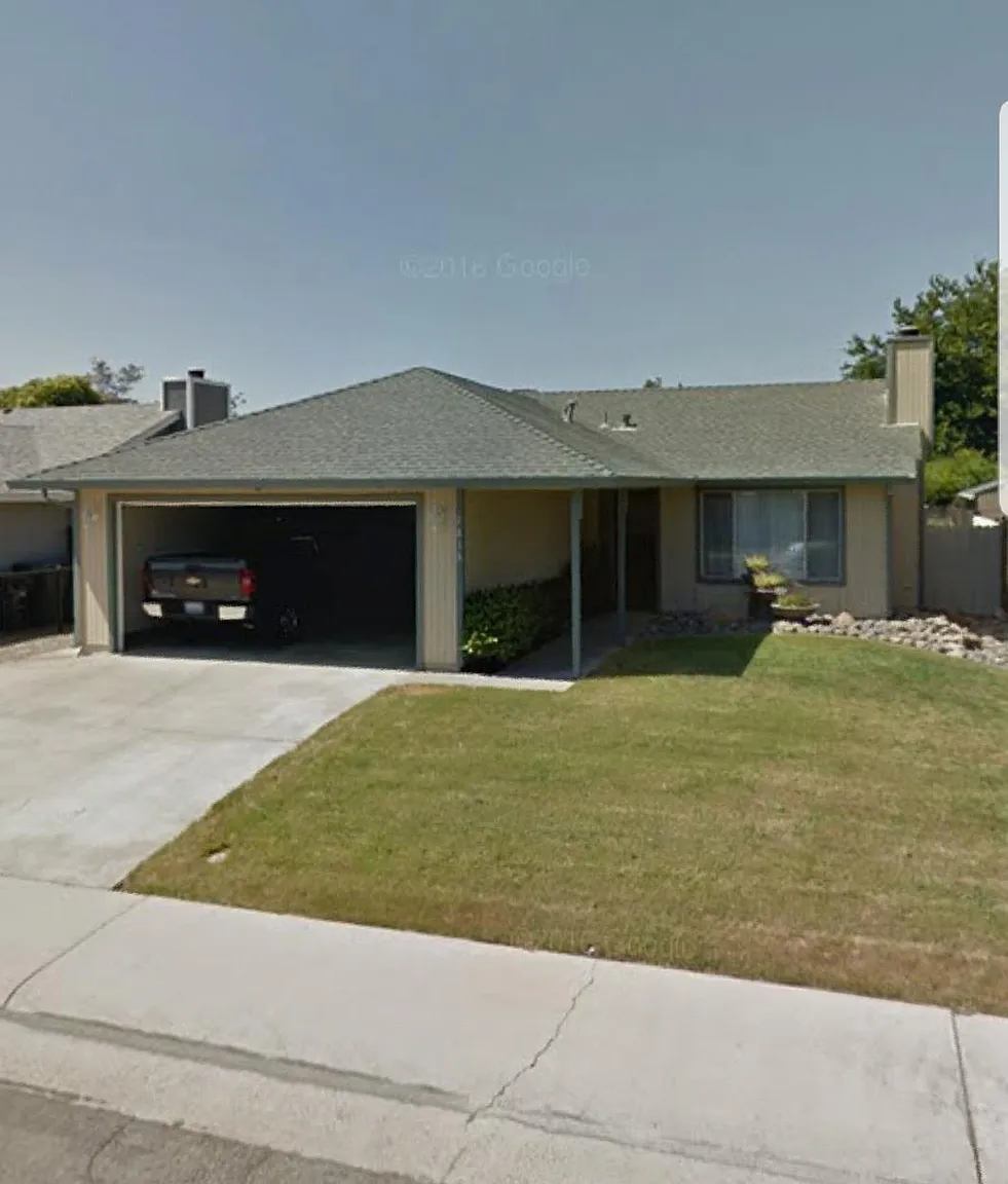 7813 Caber Way photo 1