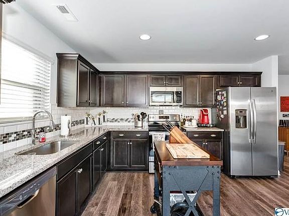 5th image of 103 Winstead Cir