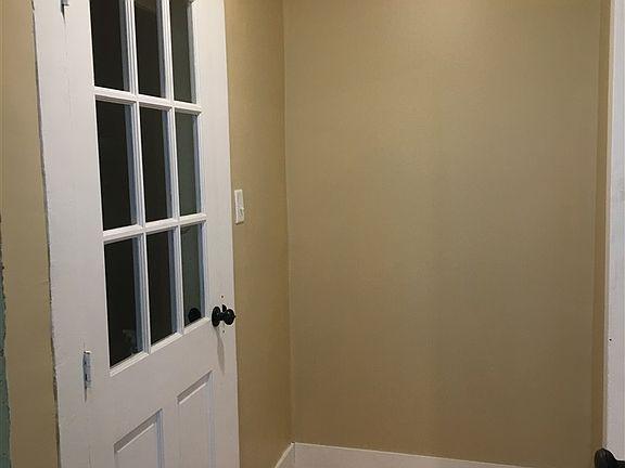 4th image of 23 Tremont St
