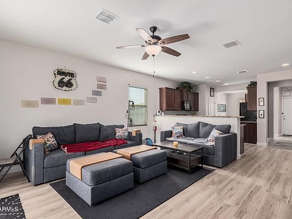 4th image of 20609 N WILFORD Avenue