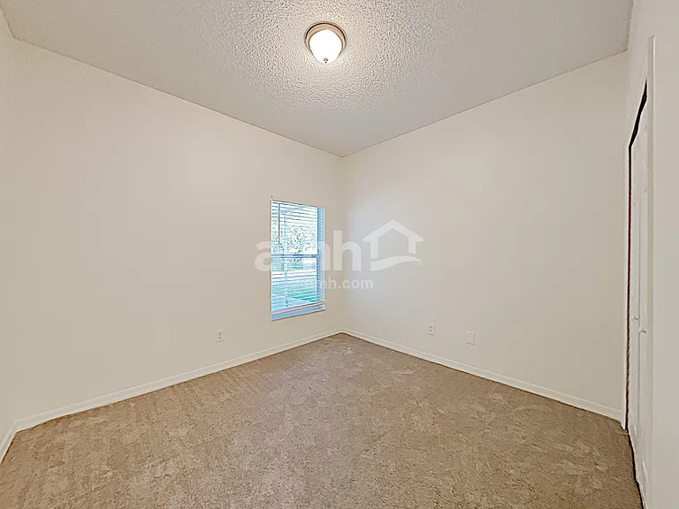 2219 Darlin Cir — Photo 14