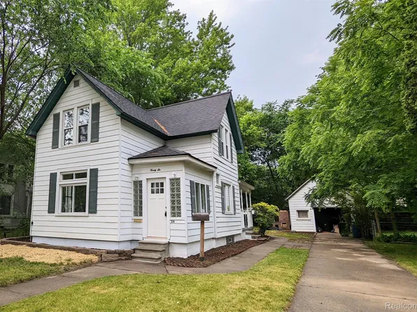26 Stapleton St, Mount Clemens, MI 48043