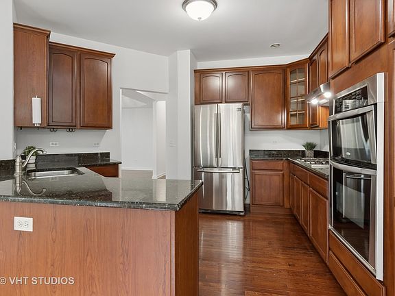 5th image of 2563 Cedar Hill Ln