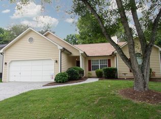 9707 Seattle Slew Ln, Knoxville, TN 37931