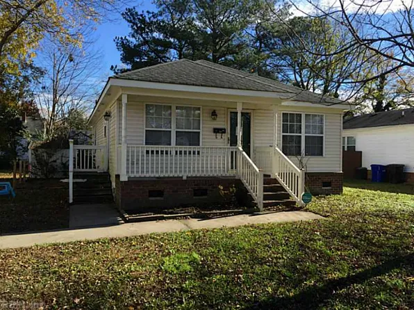 313 Sandpiper Dr, Portsmouth, VA 23704
