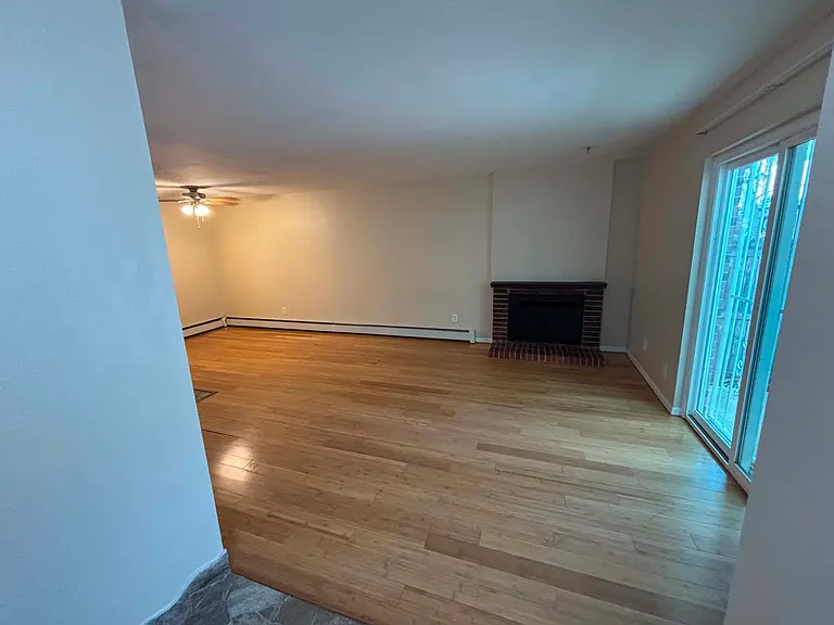 54 Nome Way #B — Photo 6