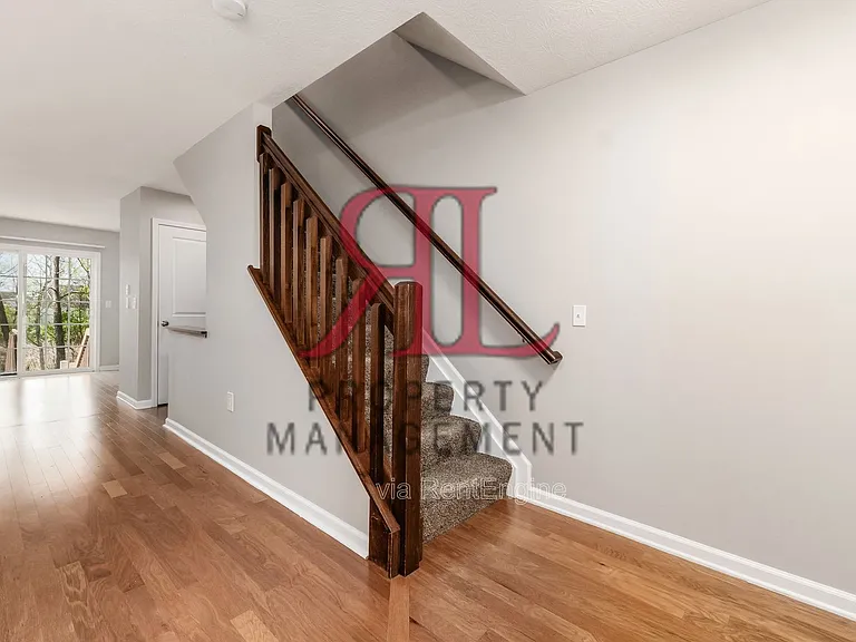 5807 Bridgehampton Dr — Photo 17