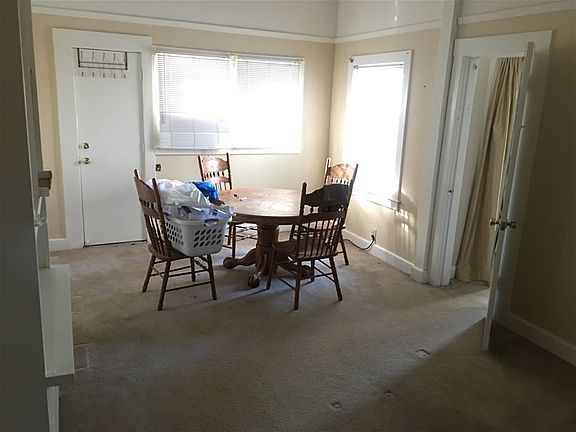4th image of 422 A St Ste 3